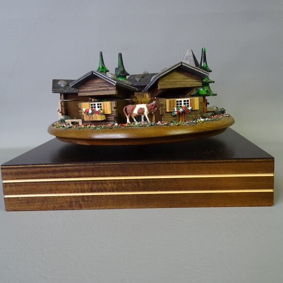 Swiss Chalet Music Box Reuge Edelweiss Switzerlamd - Picture 1 of 7